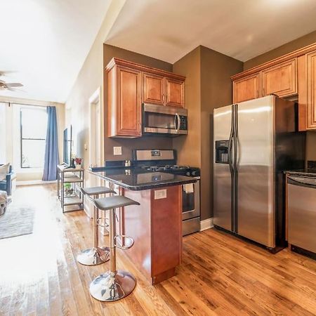 Lovely 2 Bed 3 Miles From Dt W Free Parking Σικάγο Εξωτερικό φωτογραφία
